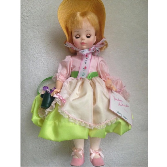 ❌SOLD!❌Vintage Madame Alexander collectible “Mary, Mary”doll - Picture 9 of 12